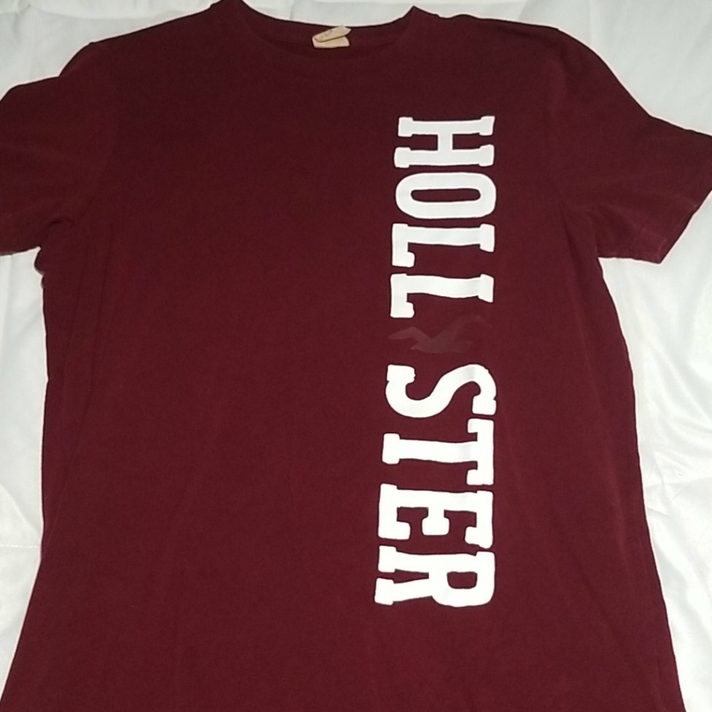 Hollister t shirt